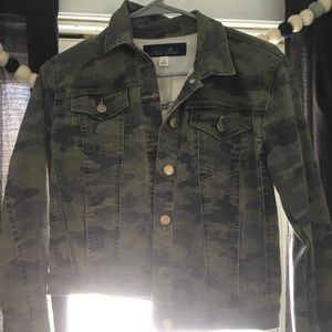 Jean camo jacket